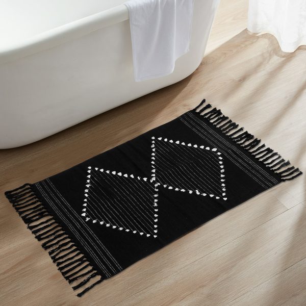 Dznils Boho Bathroom Rugs, Farmhouse Geometric Polyester Bath Mat with Tassel, 24" x 35"